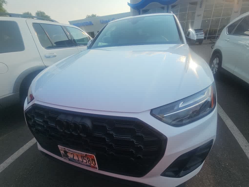 Used 2024 Audi Q5 2.0T Premium AWD/4WD image 2
