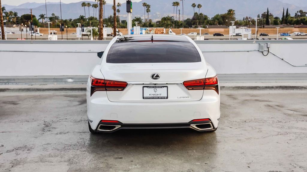 Used 2021 Lexus LS 500 w/ Interior Upgrade Package image 8