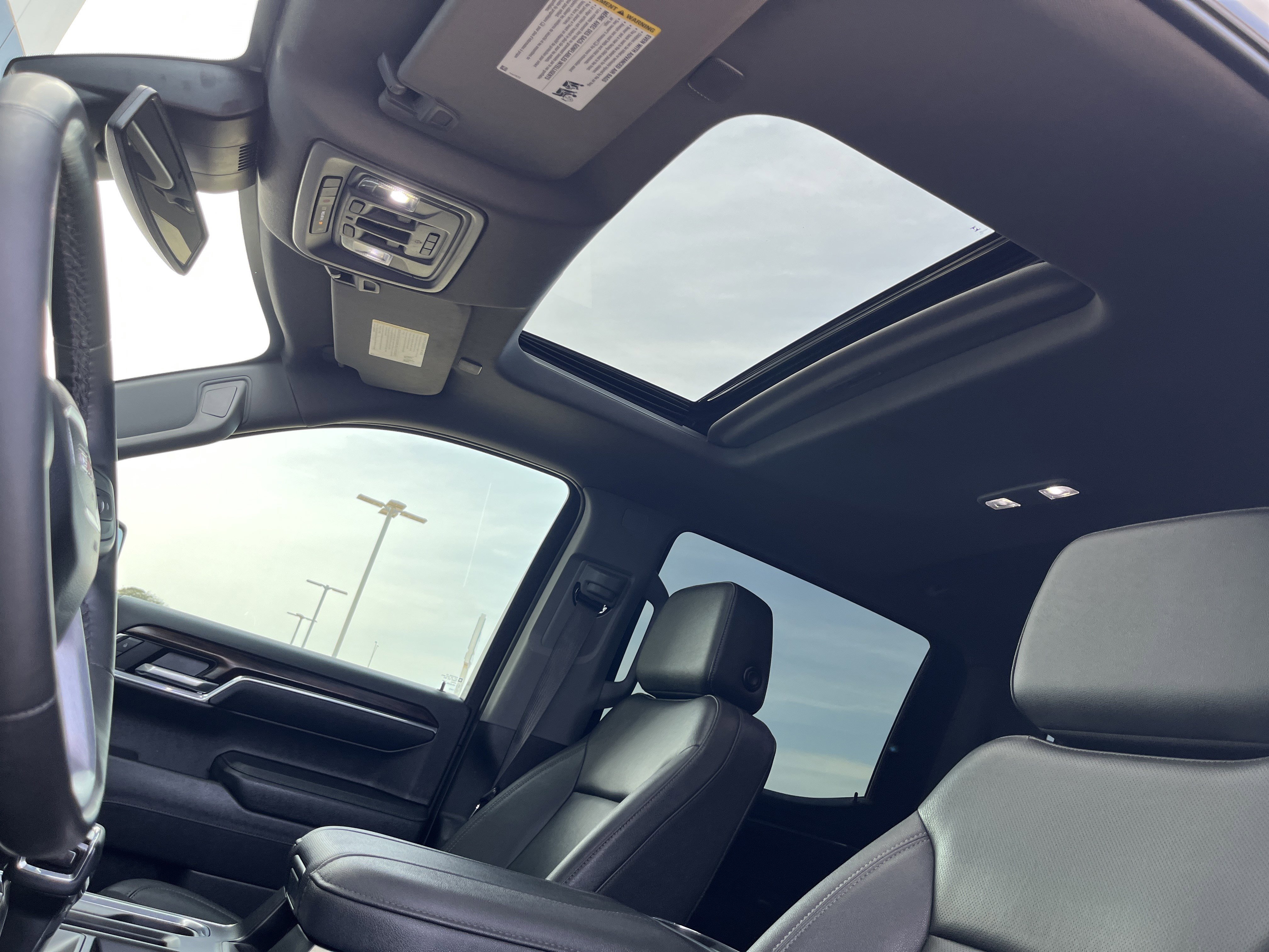 Used 2023 GMC Sierra 1500 SLT image 10