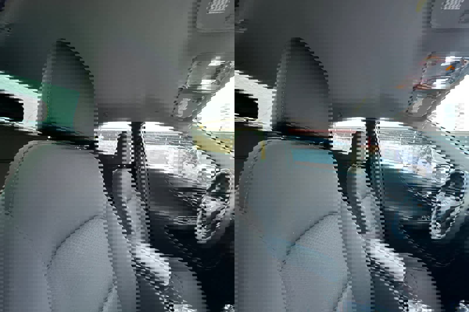 Used 2017 Chevrolet Malibu LT image 18