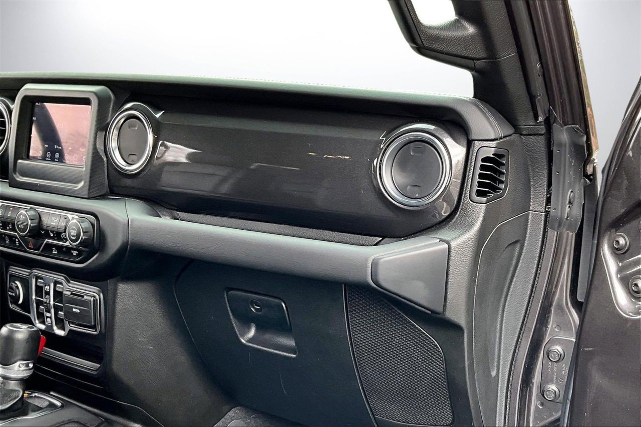 Certified 2021 Jeep Wrangler Unlimited Sahara image 19