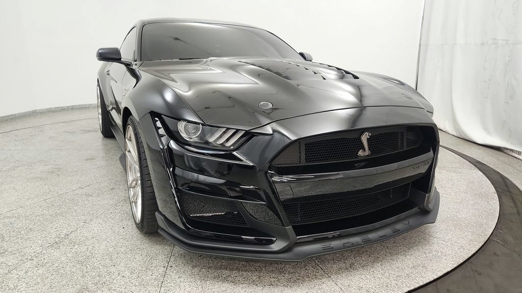 Used 2020 Ford Mustang Shelby GT500 w/ Technology Package RWD image 11