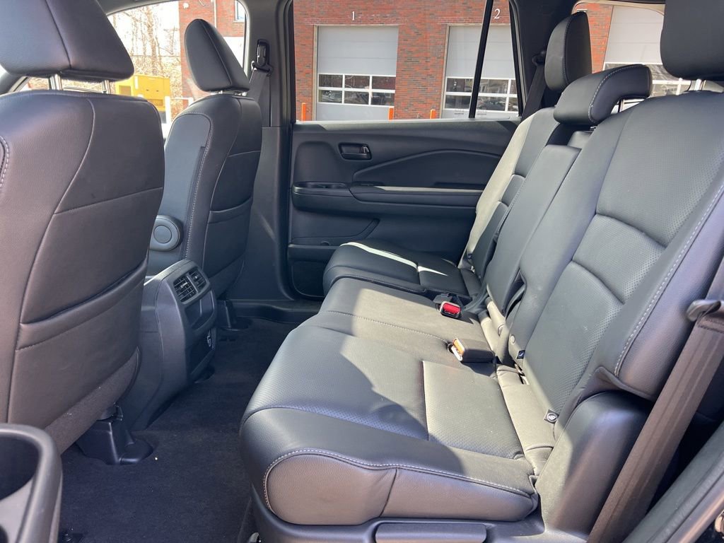 Used 2023 Honda Passport EX-L image 27