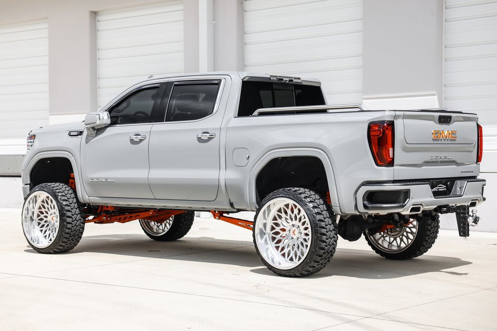 Used 2025 GMC Sierra 1500 Denali w/ Denali Reserve Package image 10