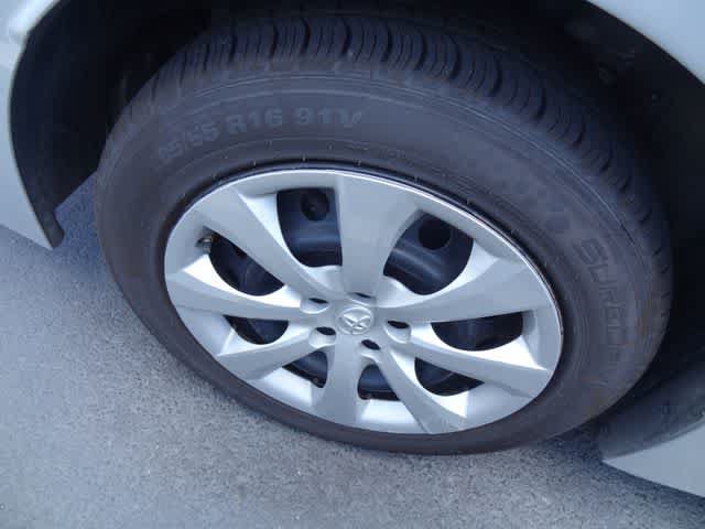 Certified 2023 Toyota Corolla LE FWD image 24