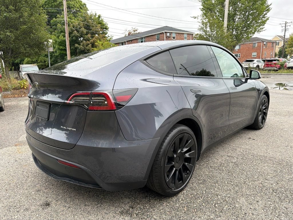 Used 2021 Tesla Model Y Long Range AWD/4WD image 6