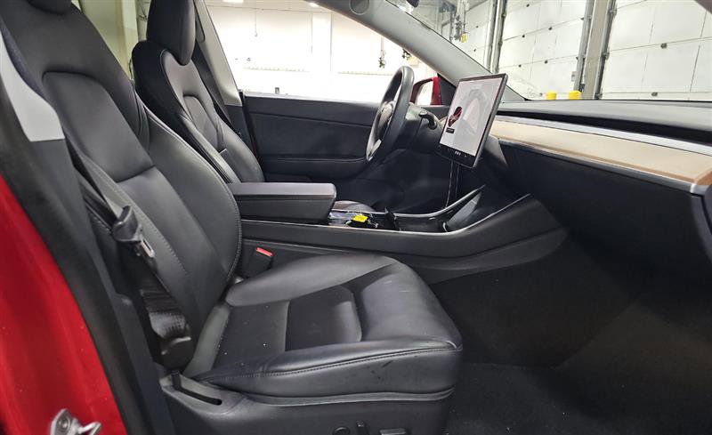 Used 2020 Tesla Model Y Long Range image 6