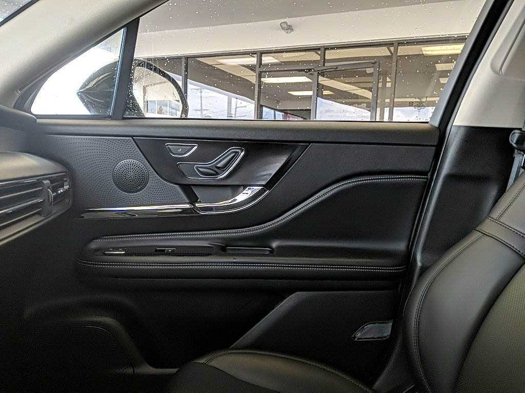 Used 2023 Lincoln Corsair FWD w/ Equipment Group 101A image 21