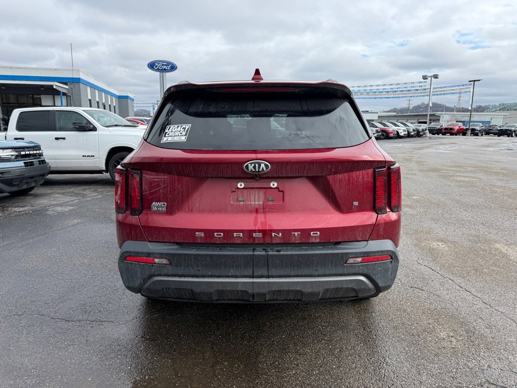 Used 2021 Kia Sorento S w/ Panoramic Sunroof Package image 3