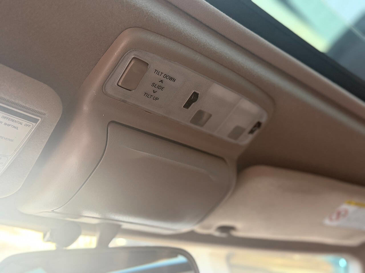 Used 2001 Toyota 4Runner SR5 image 30