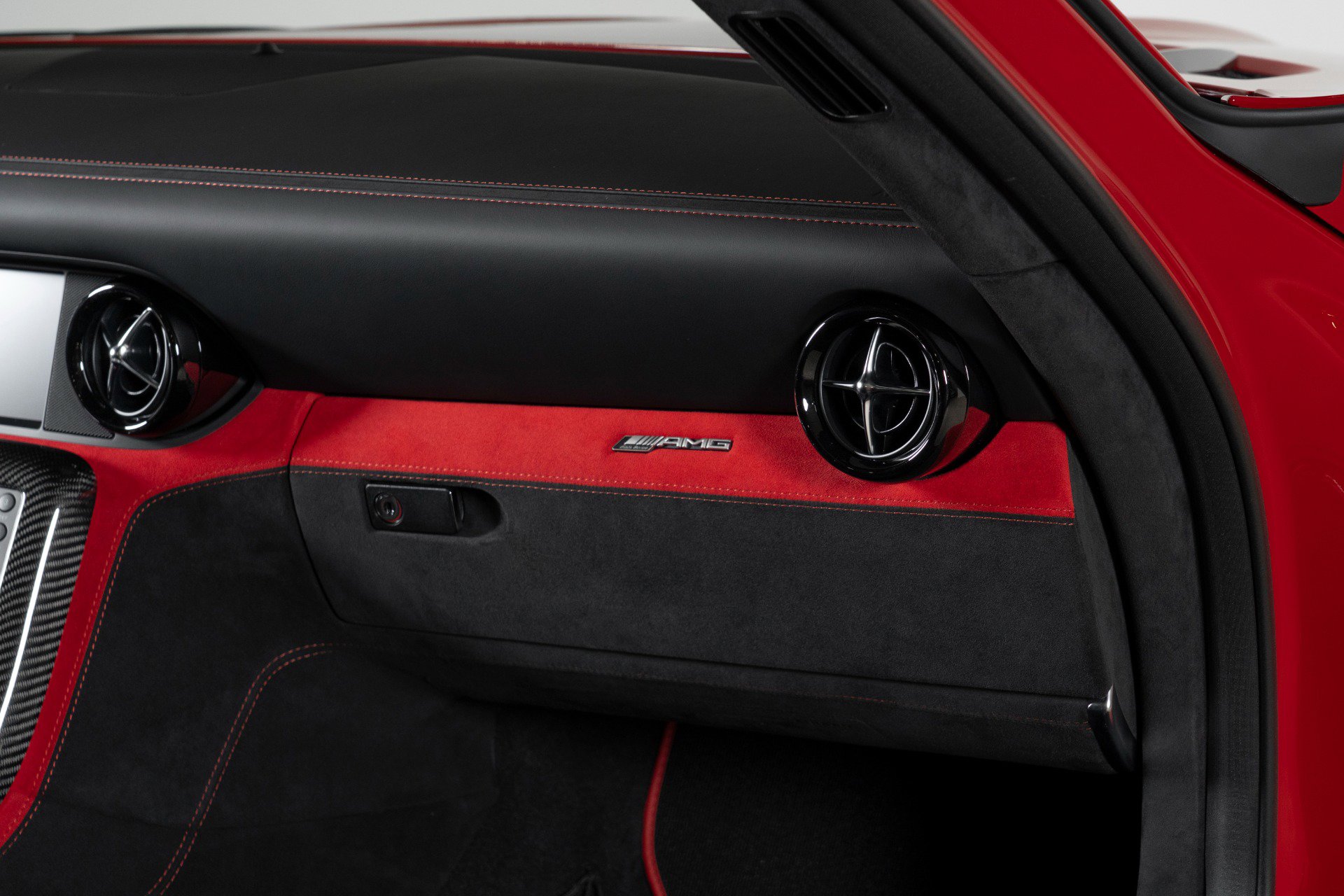 Used 2014 Mercedes-Benz SLS AMG Black Series image 34