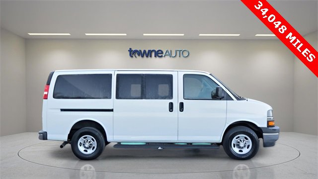 Used 2021 Chevrolet Express 3500 LT w/ LT Preferred Equipment Group image 8