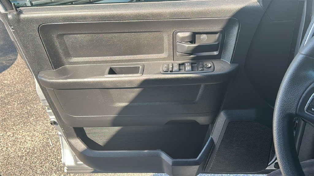 Used 2016 RAM 2500 Tradesman w/ Chrome Appearance Group AWD/4WD image 23