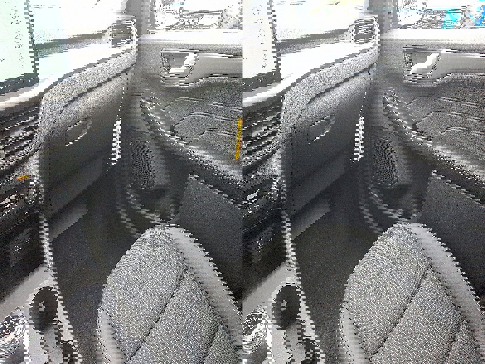 New 2026 Ford Escape SE image 18