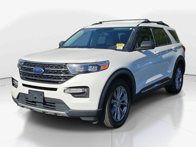 Used 2021 Ford Explorer XLT w/ Equipment Group 202A image 7