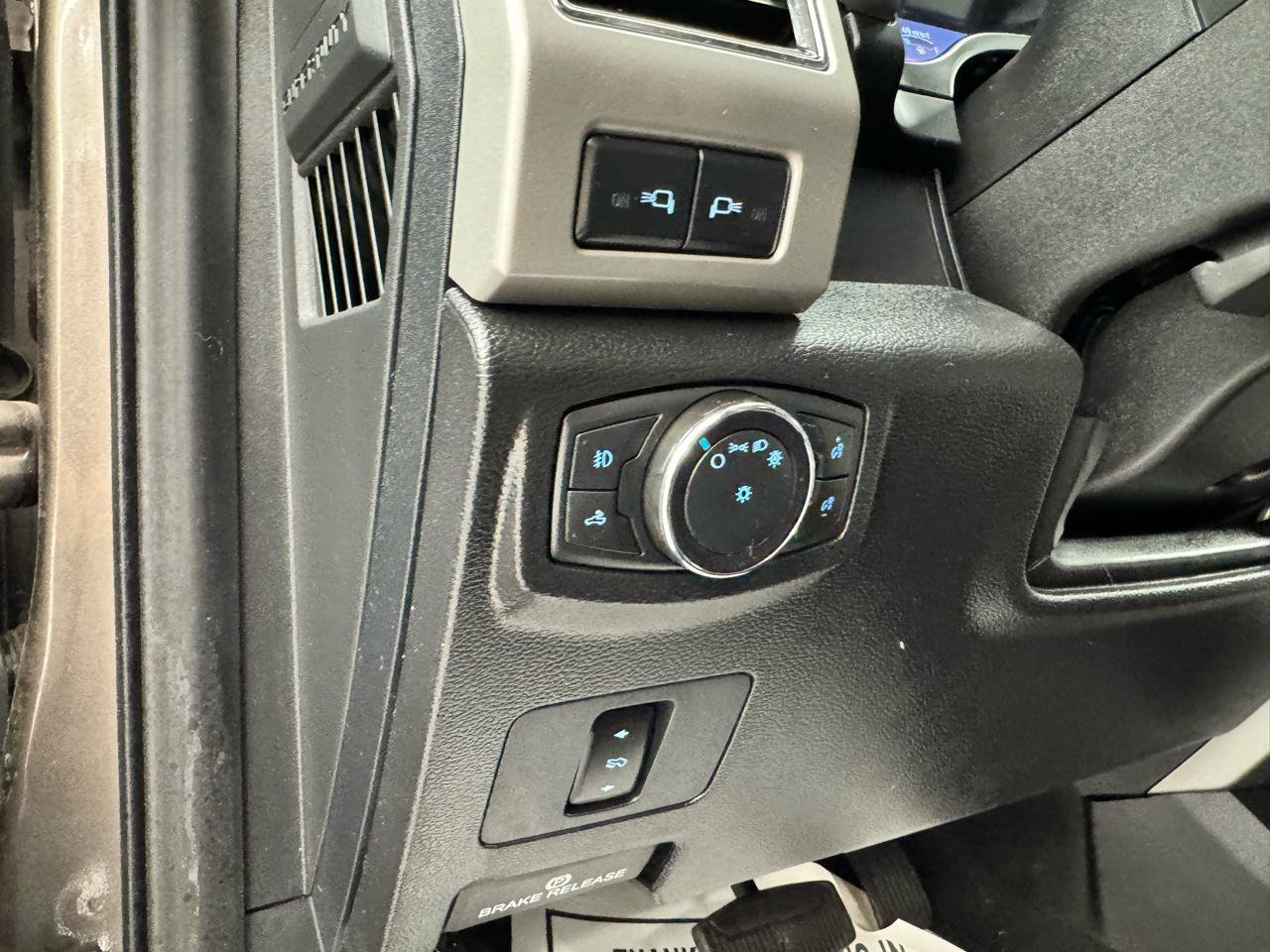 Used 2020 Ford F250 Lariat w/ Lariat Value Package AWD/4WD image 13