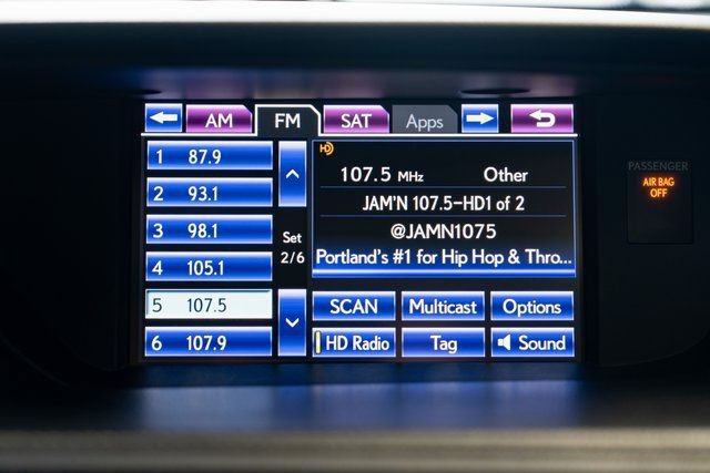 Used 2013 Lexus ES 300h w/ Premium Pkg image 13