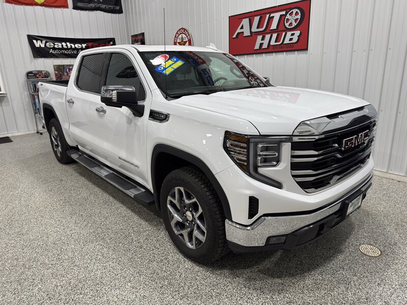 Used 2025 GMC Sierra 1500 SLT w/ SLT Premium Package image 21