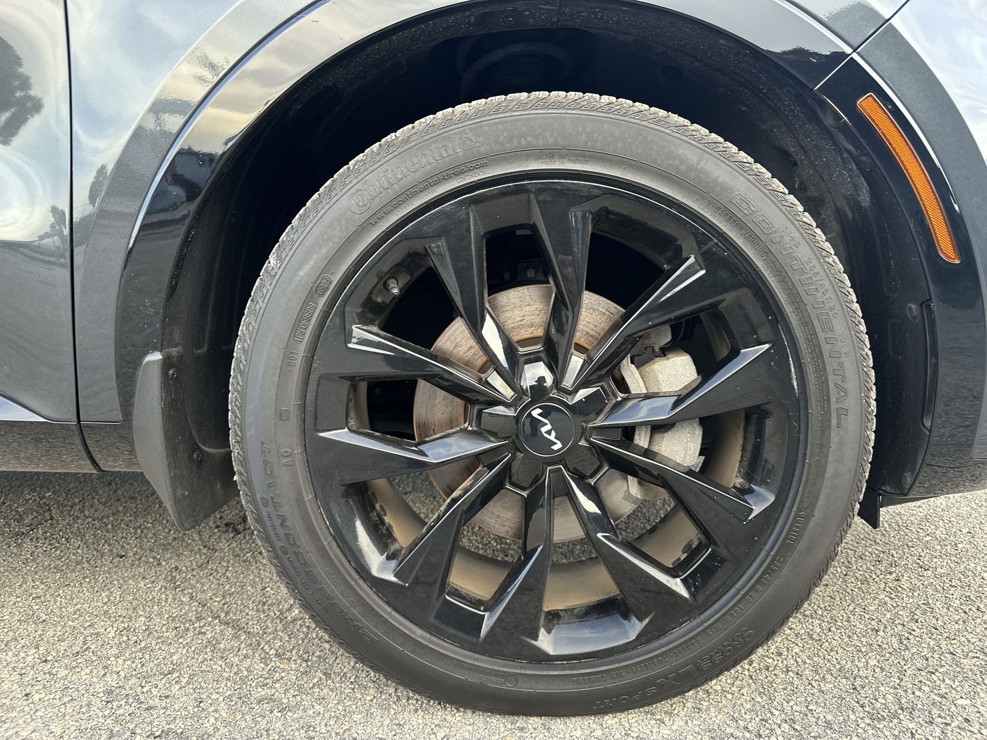 Certified 2023 Kia Sorento SX FWD image 18