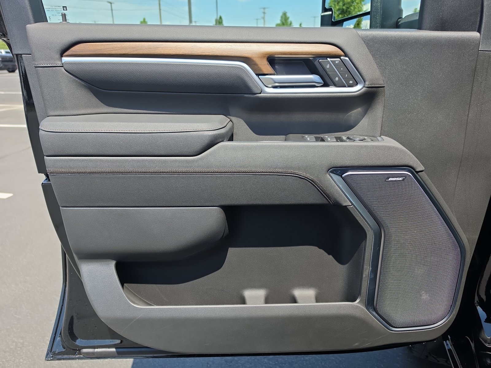 New 2026 Chevrolet Silverado 3500 High Country w/ High Country Premium Package AWD/4WD image 9