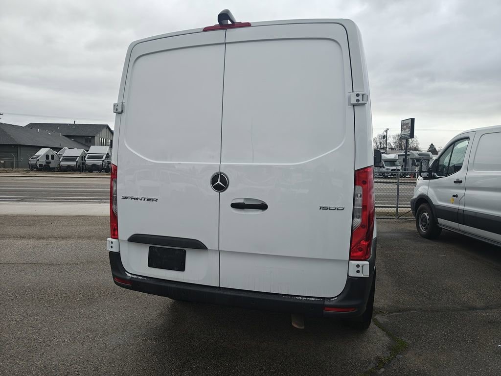 Used 2022 Mercedes-Benz Sprinter 1500 image 12