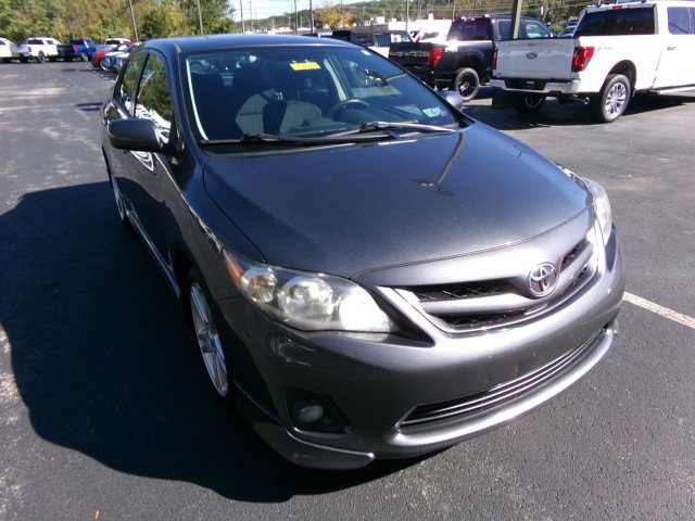 Used 2013 Toyota Corolla S w/ Premium Pkg image 2