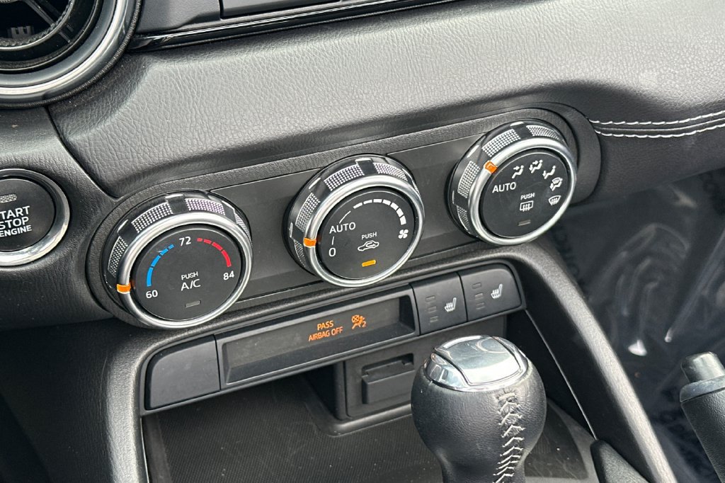 Used 2022 MAZDA MX-5 Miata Grand Touring w/ Weather Package RWD image 18