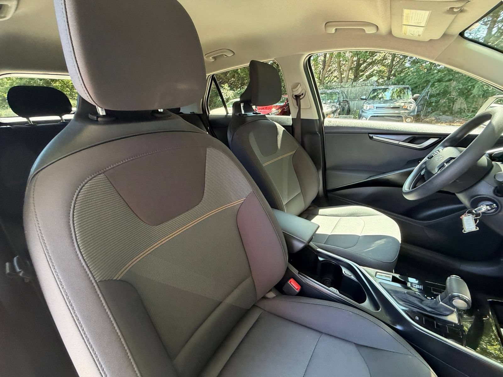 Used 2026 Kia Niro LX FWD image 34