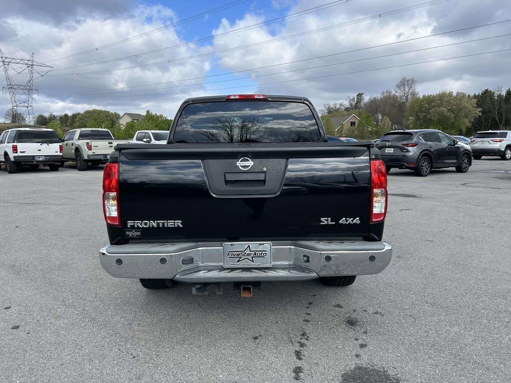 Used 2013 Nissan Frontier SL w/ Moonroof Pkg image 4