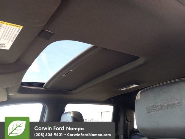 Used 2022 Chevrolet Silverado 1500 High Country image 22