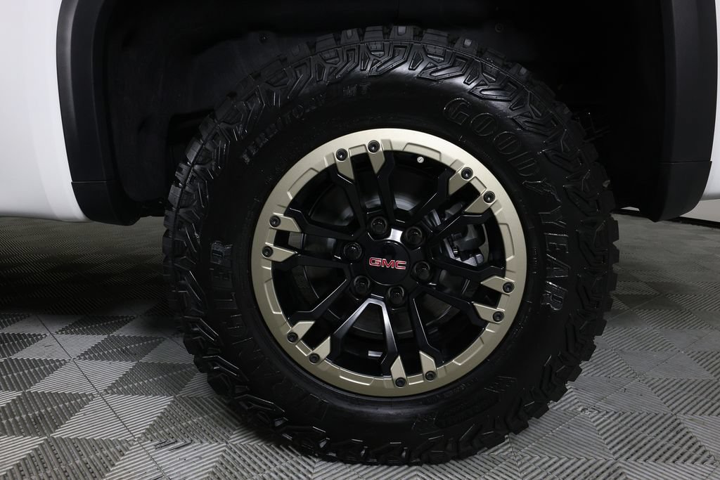 Used 2026 GMC Sierra 1500 AT4X AWD/4WD image 46