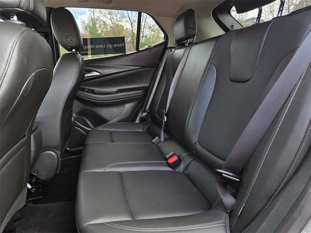 Used 2024 Buick Encore GX Sport Touring image 17