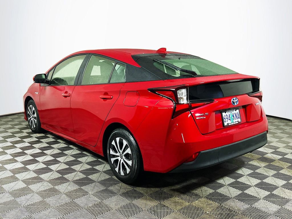 Certified 2022 Toyota Prius LE image 6