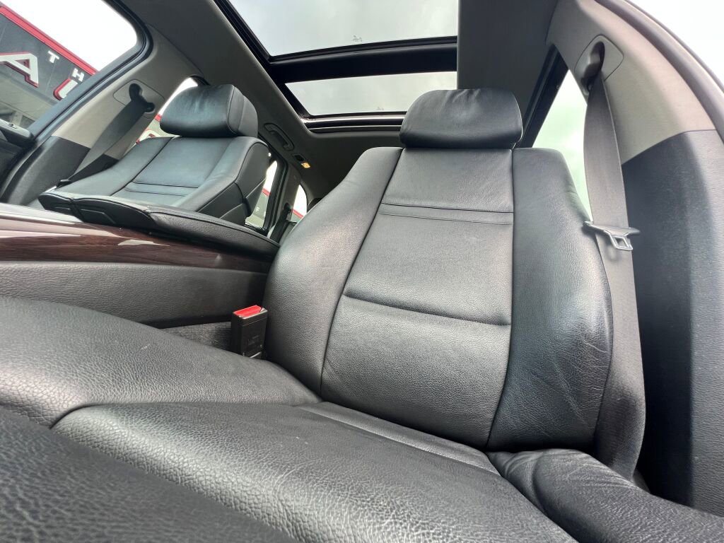 Used 2011 BMW X5 xDrive35i image 18