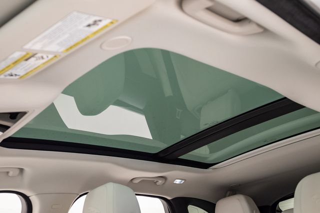 Used 2023 Jaguar F-PACE S AWD/4WD image 9