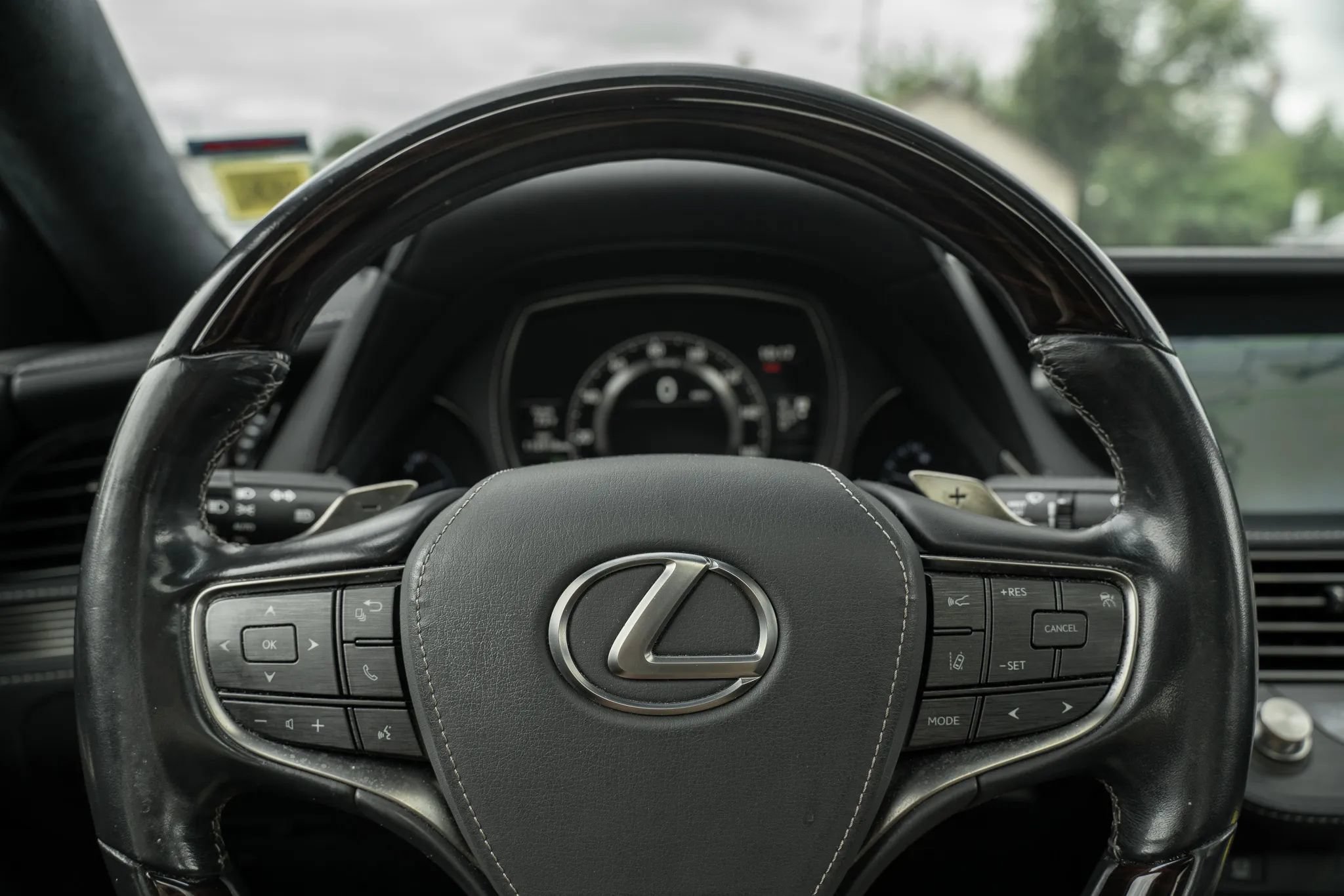 Used 2018 Lexus LS 500 AWD w/ Interior Upgrade Package image 23