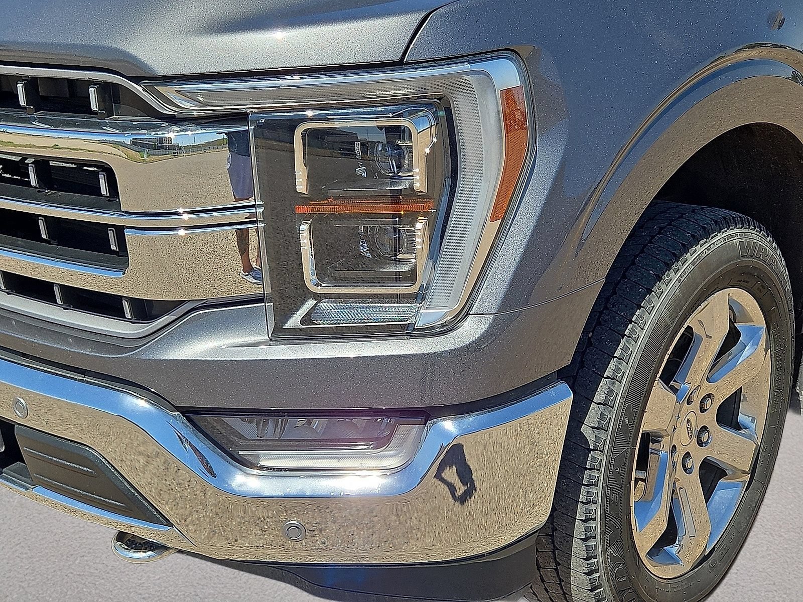 Used 2023 Ford F150 Lariat w/ Equipment Group 502A High AWD/4WD image 9