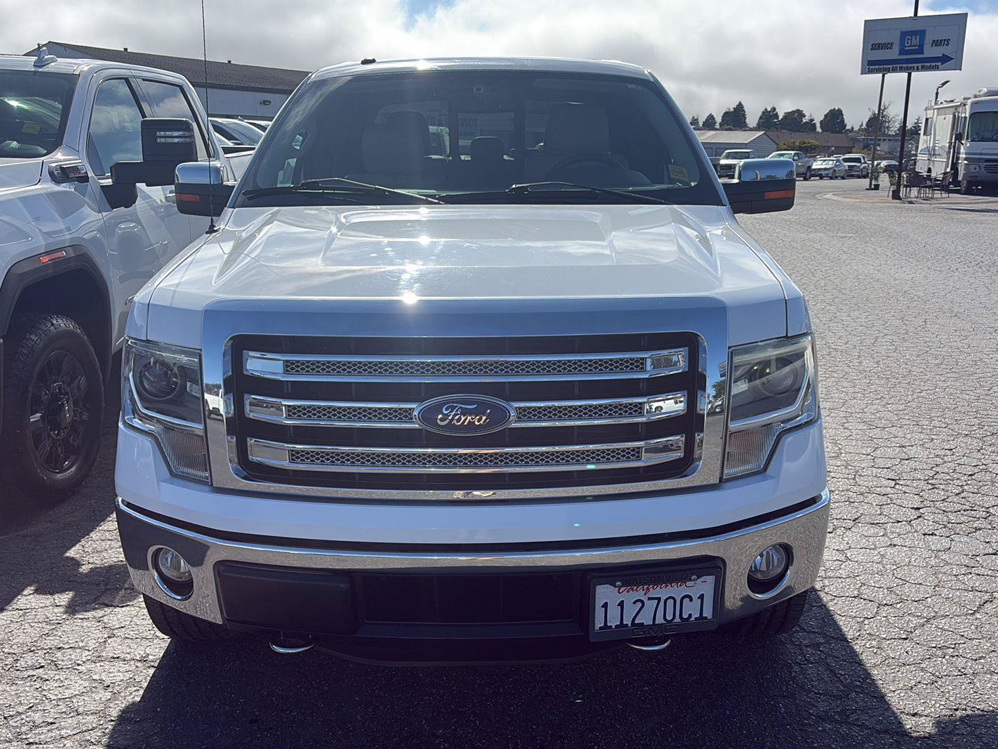 Used 2014 Ford F150 Lariat w/ Equipment Group 502A Luxury AWD/4WD image 4