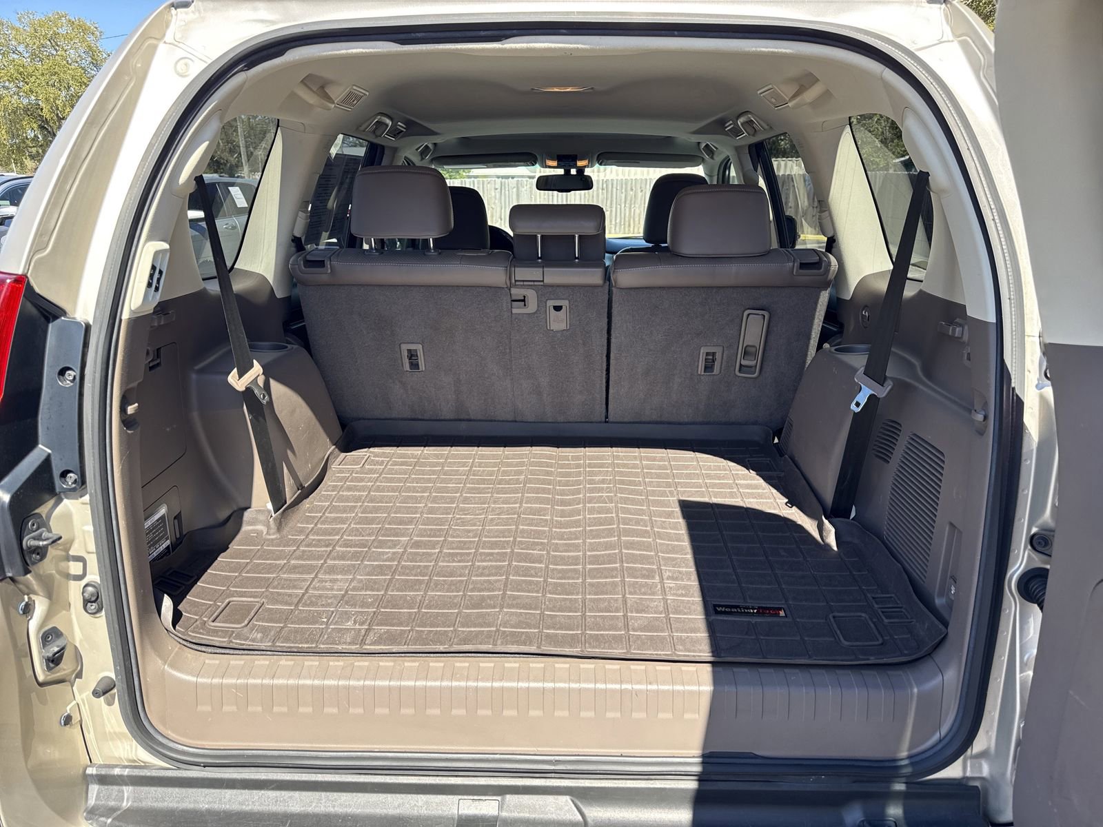 Used 2010 Lexus GX 460 image 34