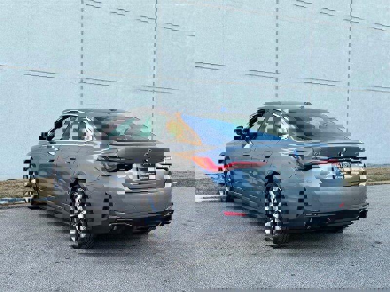 Used 2022 BMW i4 eDrive40 w/ Premium Package image 10