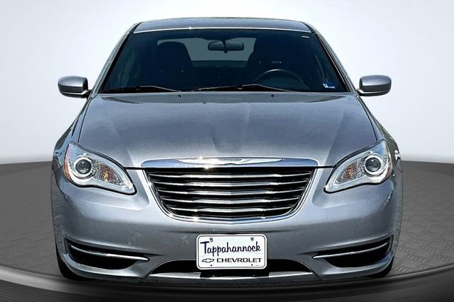 Used 2013 Chrysler 200 Touring image 2
