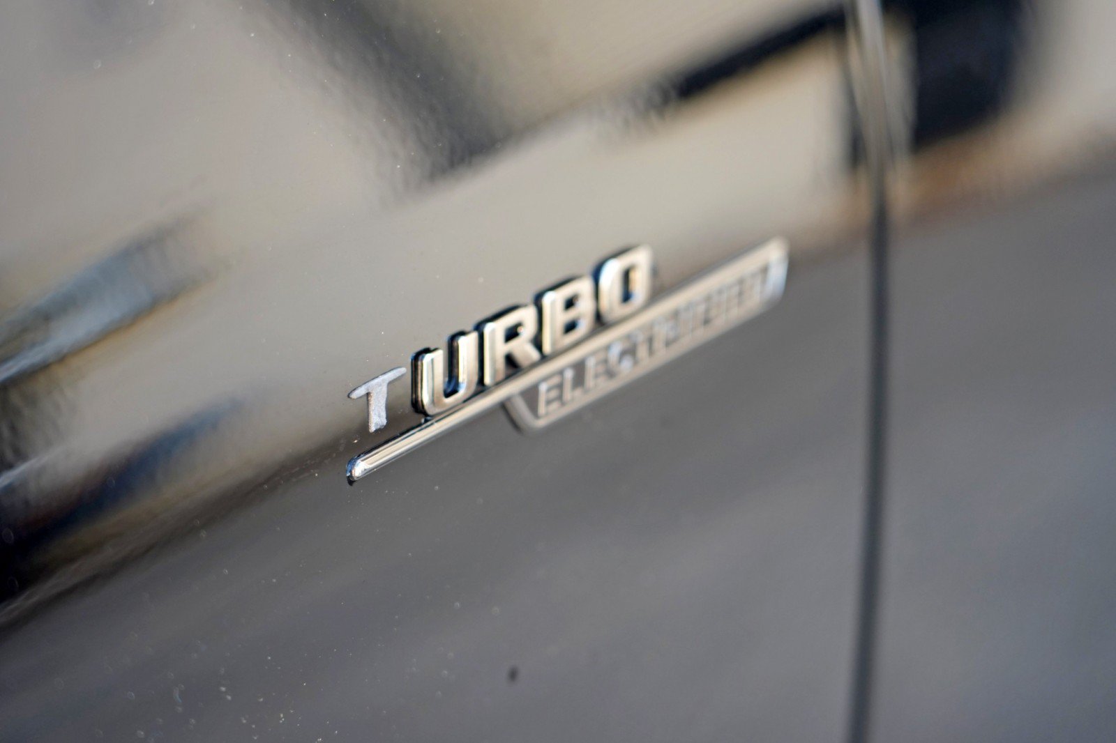 Used 2024 Mercedes-Benz GLC 43 AMG 4MATIC image 65