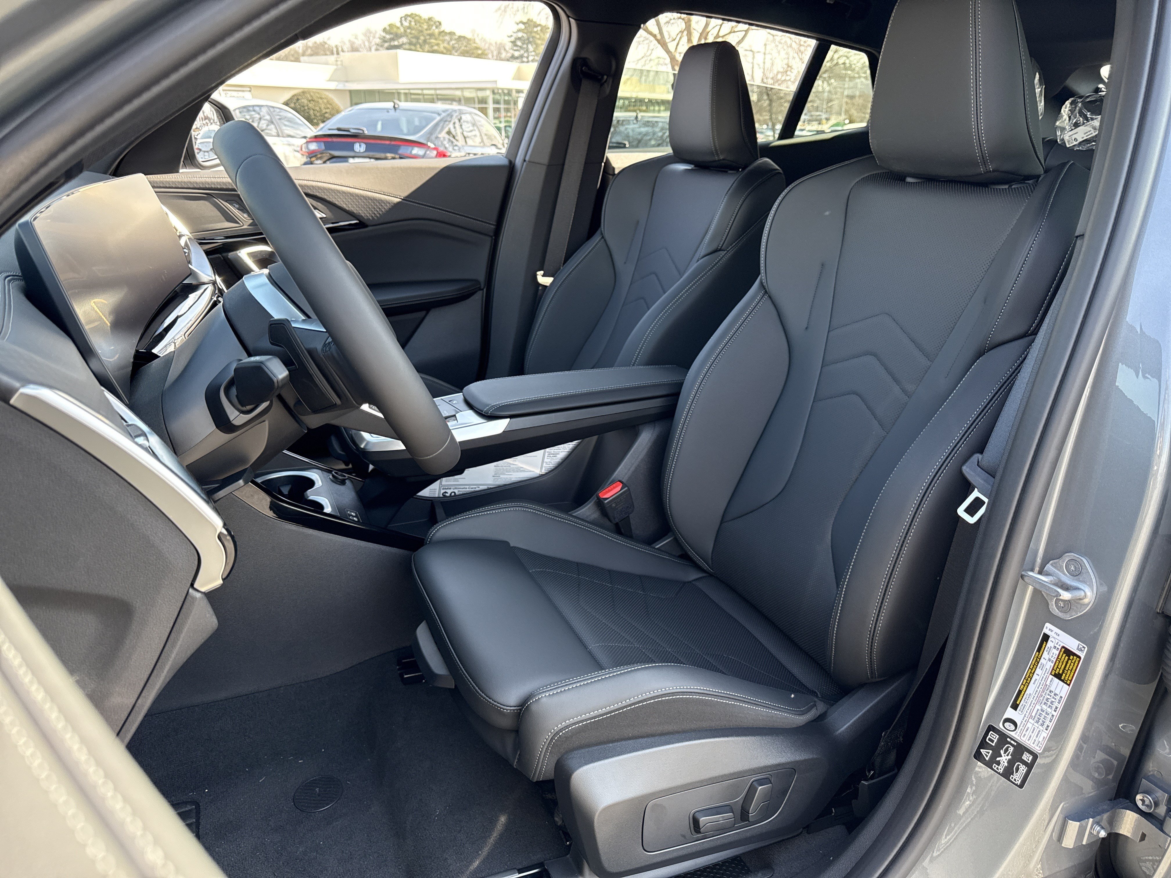 New 2026 BMW X2 xDrive28i AWD/4WD image 14