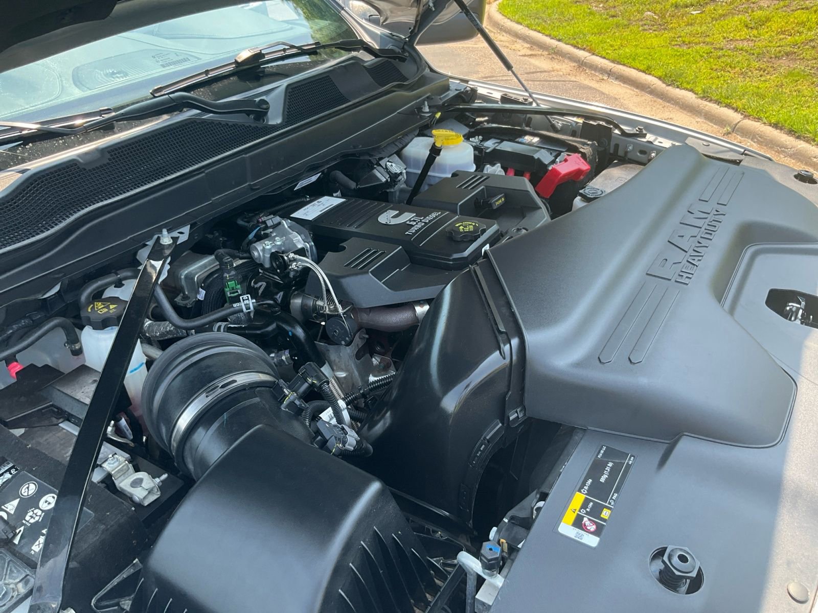 Used 2024 RAM 3500 Limited image 36