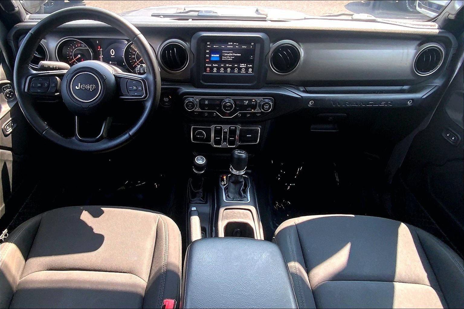 Used 2018 Jeep Wrangler Unlimited Sport S AWD/4WD image 14