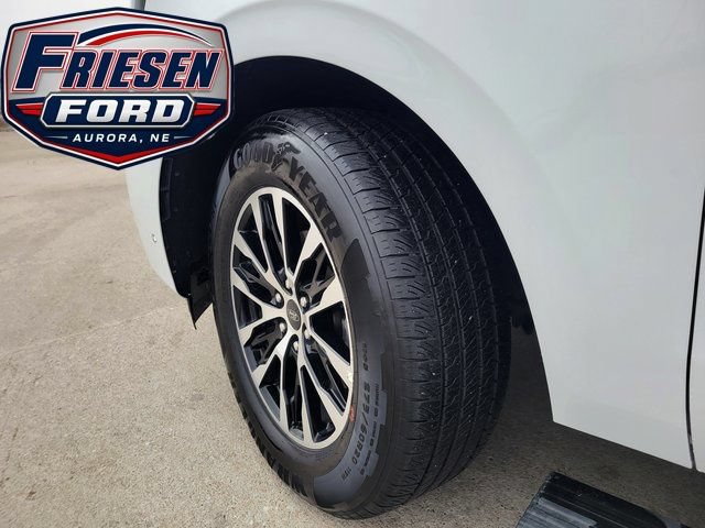 Used 2025 Ford Expedition Max Platinum AWD/4WD image 9