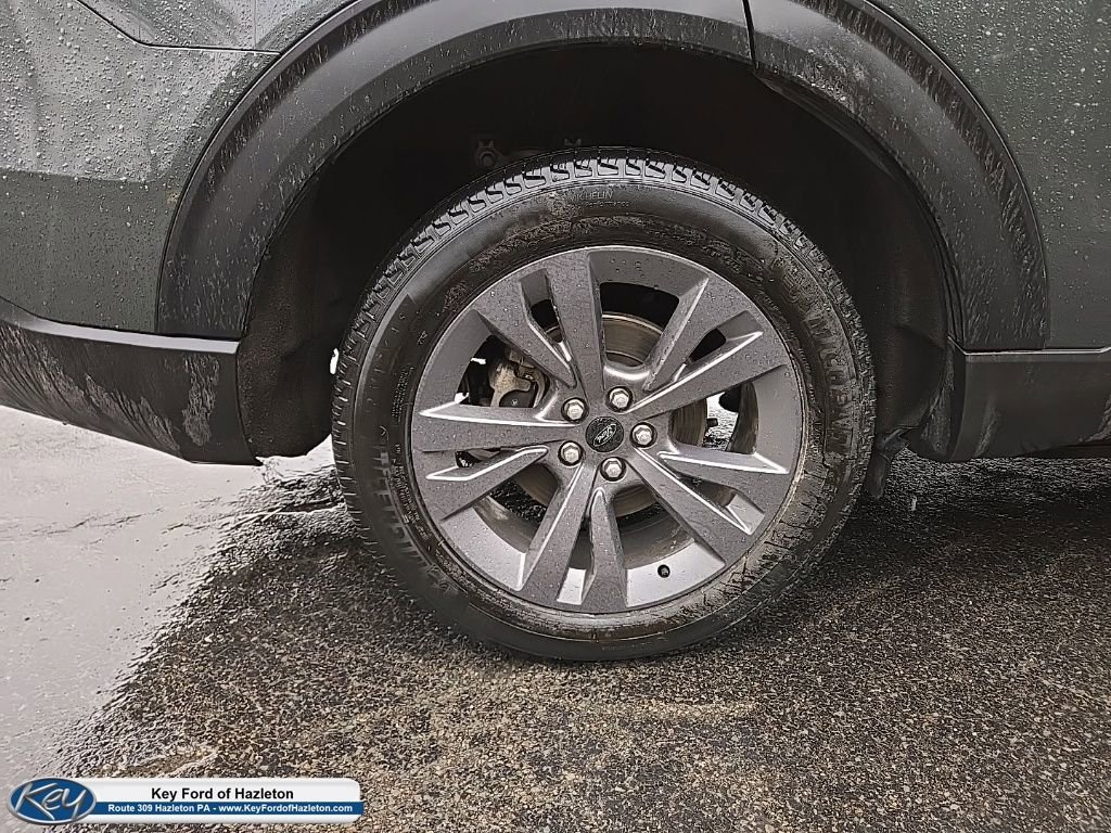 Used 2023 Ford Explorer XLT w/ Equipment Group 202A image 21