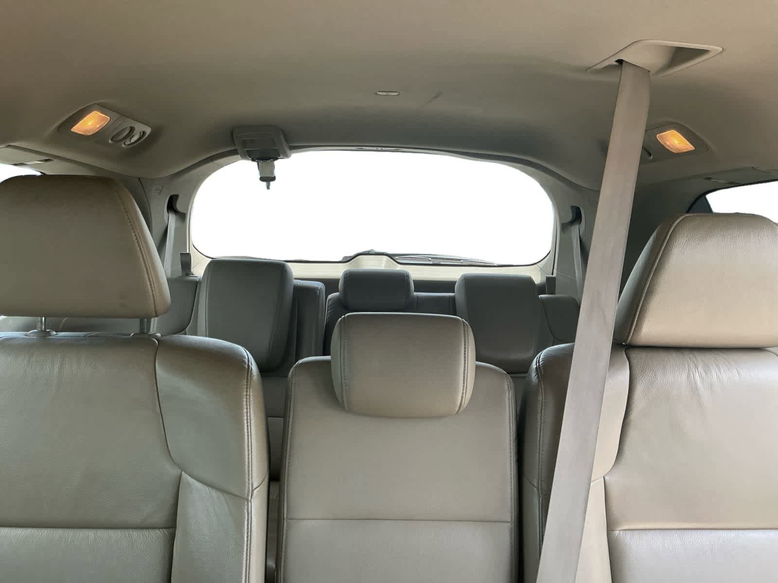 Used 2012 Honda Odyssey Touring Elite image 16