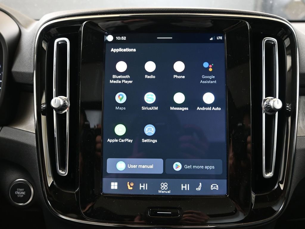 New 2026 Volvo XC40 B5 Ultra w/ Protection Package Premier image 34