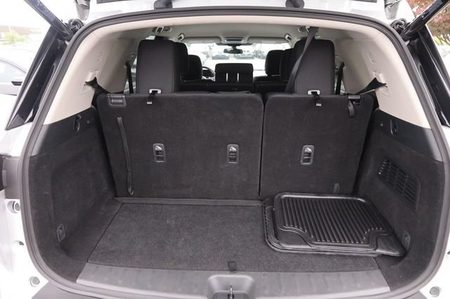 Certified 2025 Nissan Pathfinder SV AWD/4WD image 7